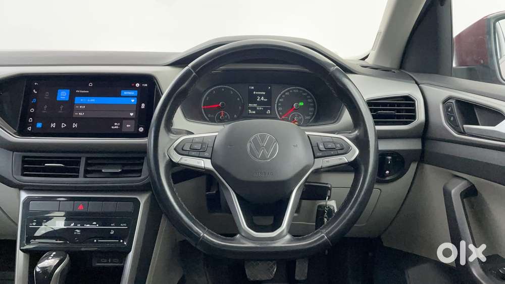 Volkswagen Taigun 1.0 Tsi Highline At, 2022, Petrol