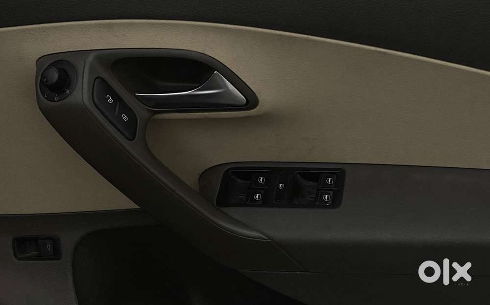 Volkswagen Vento 2013-2015 1.2 Tsi Comfortline At, 2014, Petrol
