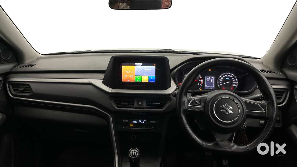 Maruti Suzuki Vitara Brezza 1.5 Vxi At, 2023, Petrol