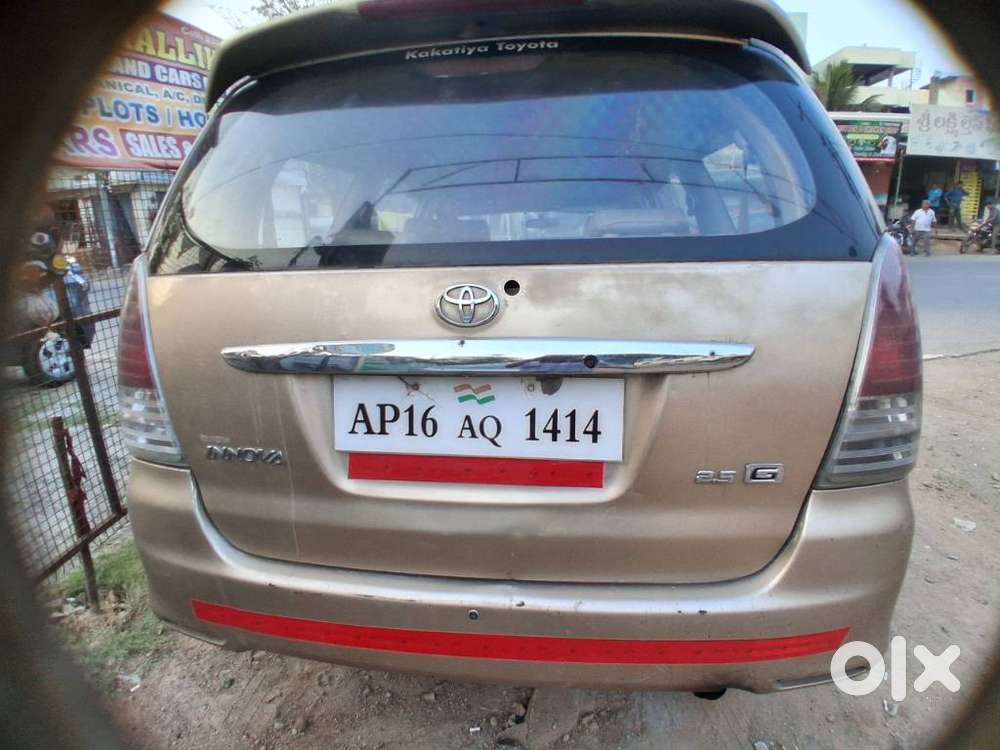 Toyota Innova 2.5 G (diesel) 8 Seater, 2005, Diesel