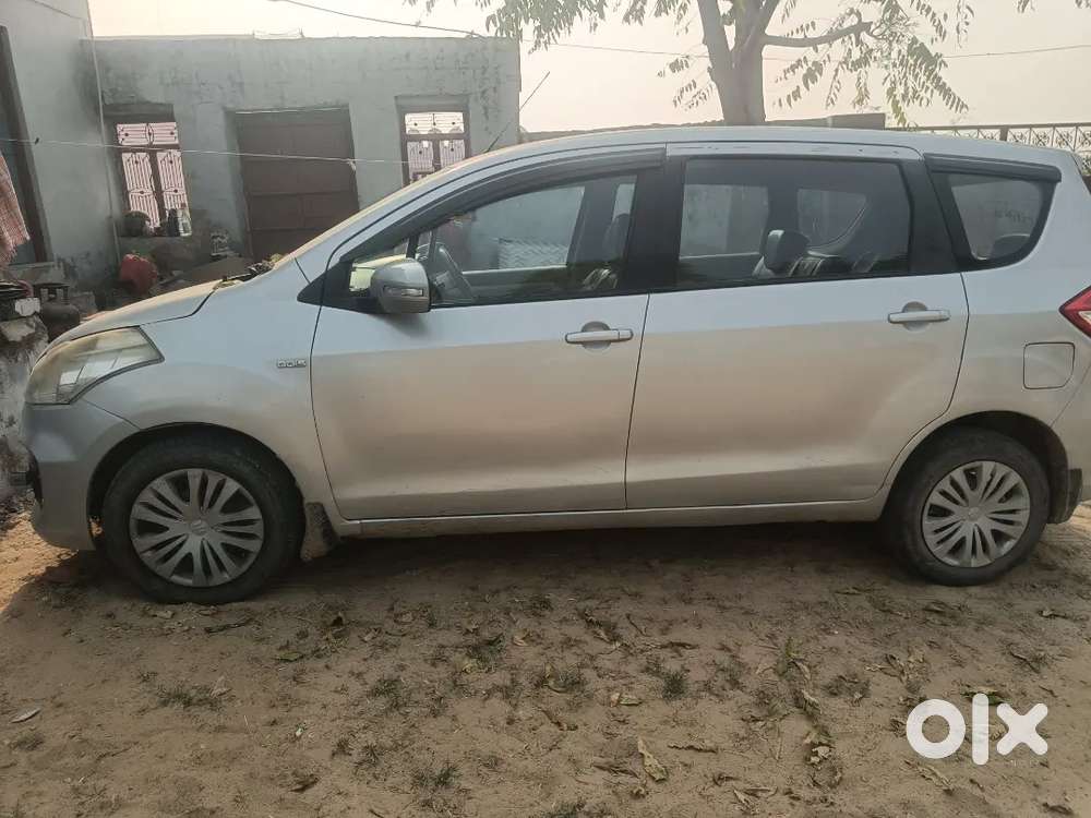 Ertiga 2013 Diesel 4 Tayar 80% New Insurance 145000 Km Driven