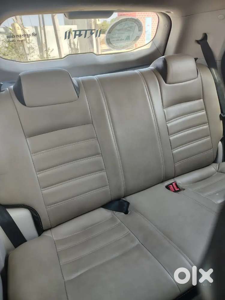 Mahindra Xuv300 2022 Diesel Well Maintained And Single Handed Use..