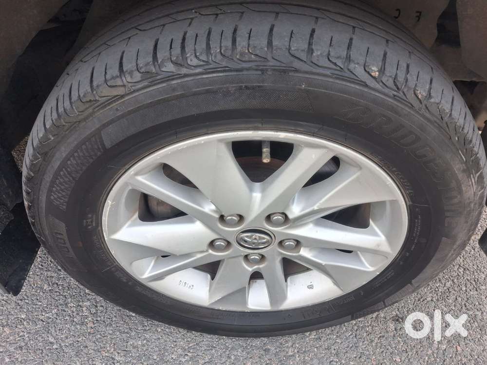 Toyota Innova Crysta 2.8 Gx At, 2016, Diesel
