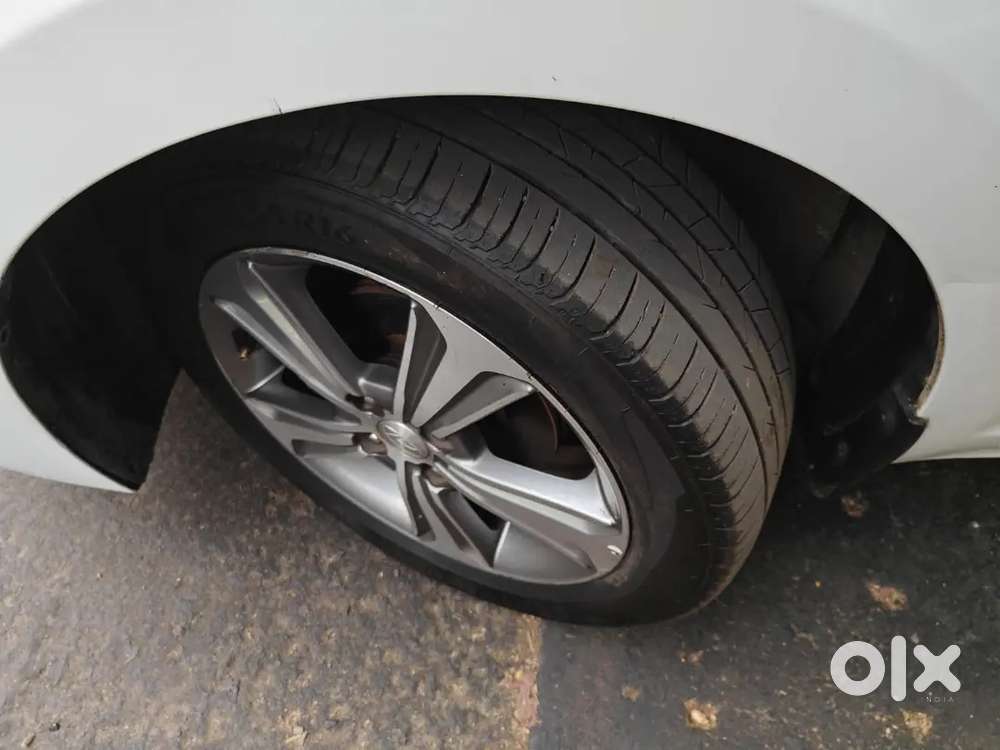 Hyundai Verna 2017 Petrol 70000 Km Driven