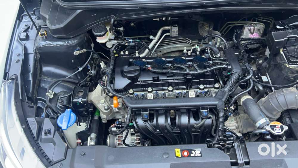Hyundai New I20 1.2 Asta (o) Ivt, 2024, Petrol