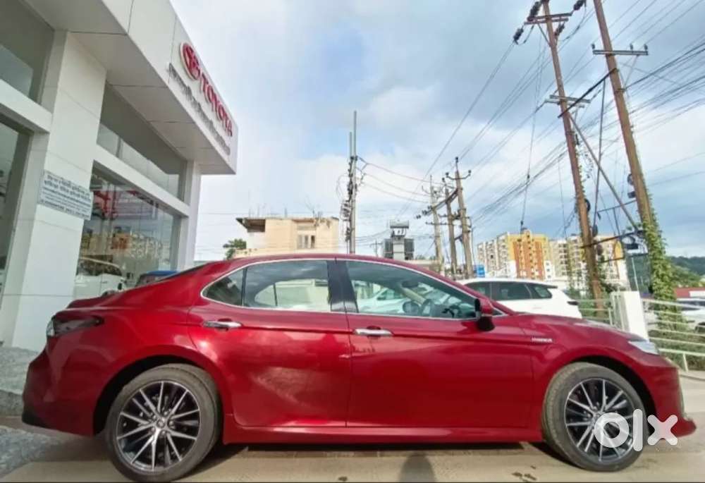 Toyota Camry Hybrid, 2024, Petrol