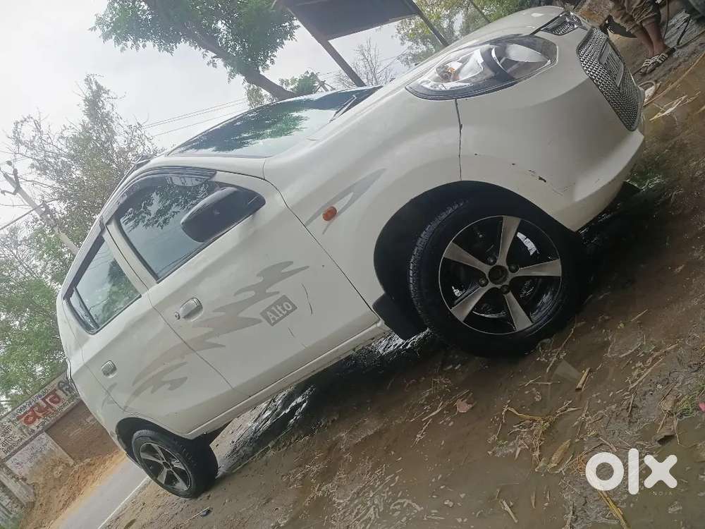 Maruti Suzuki 800 2013