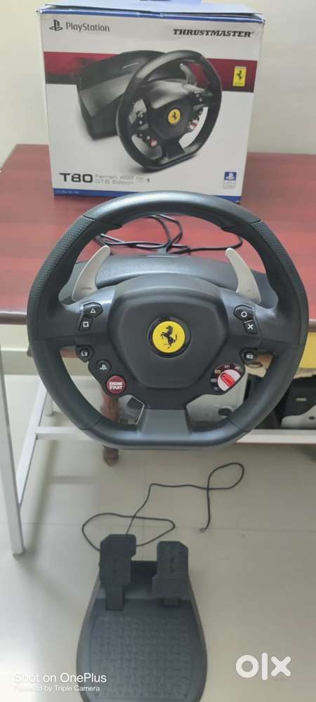 Thrustmaster T80 Ferrari 488 GTB Racing Wheel + Pedals  PS4/PS5/PC