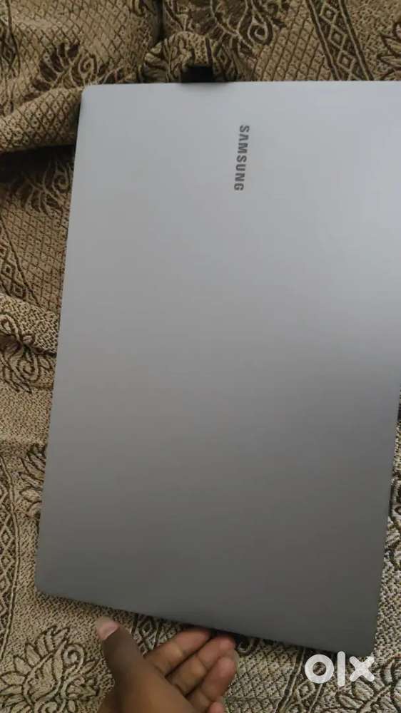 Samsung book4 edge snapdragon x 16gb and 512 SSD