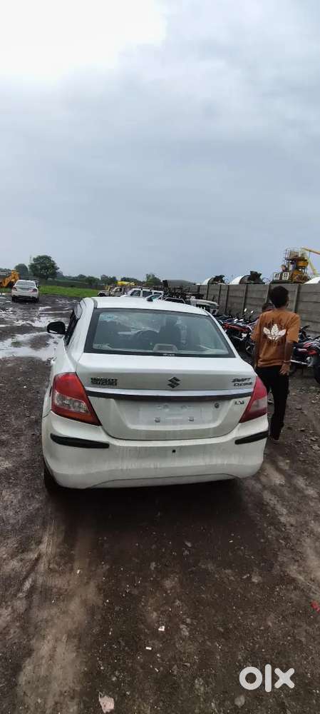 Maruti Dzire Tour Cng 2018