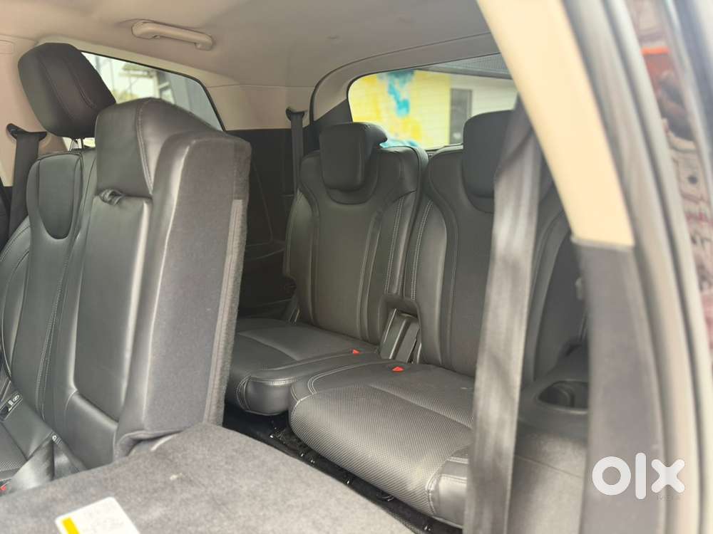 Mahindra Xuv700 Diesel Automatic 2025
