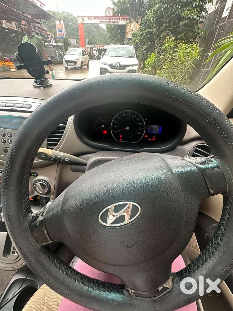 Hyundai I10 Sportz 2011