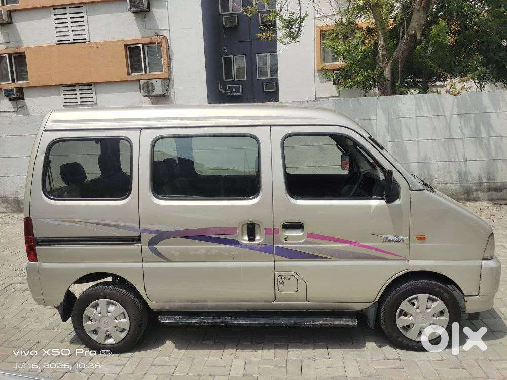 Maruti Suzuki Versa Dx2 5 Seater Bsii, 2005, Petrol