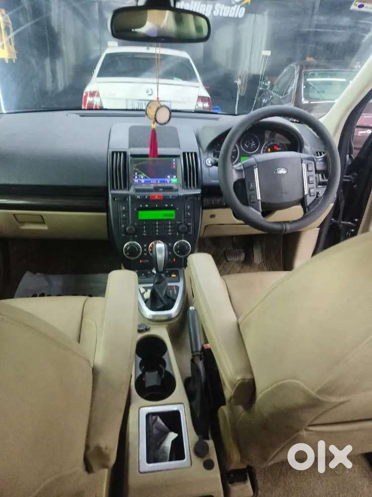 Land Rover Freelander 2 2012 Diesel 80000 Km Driven