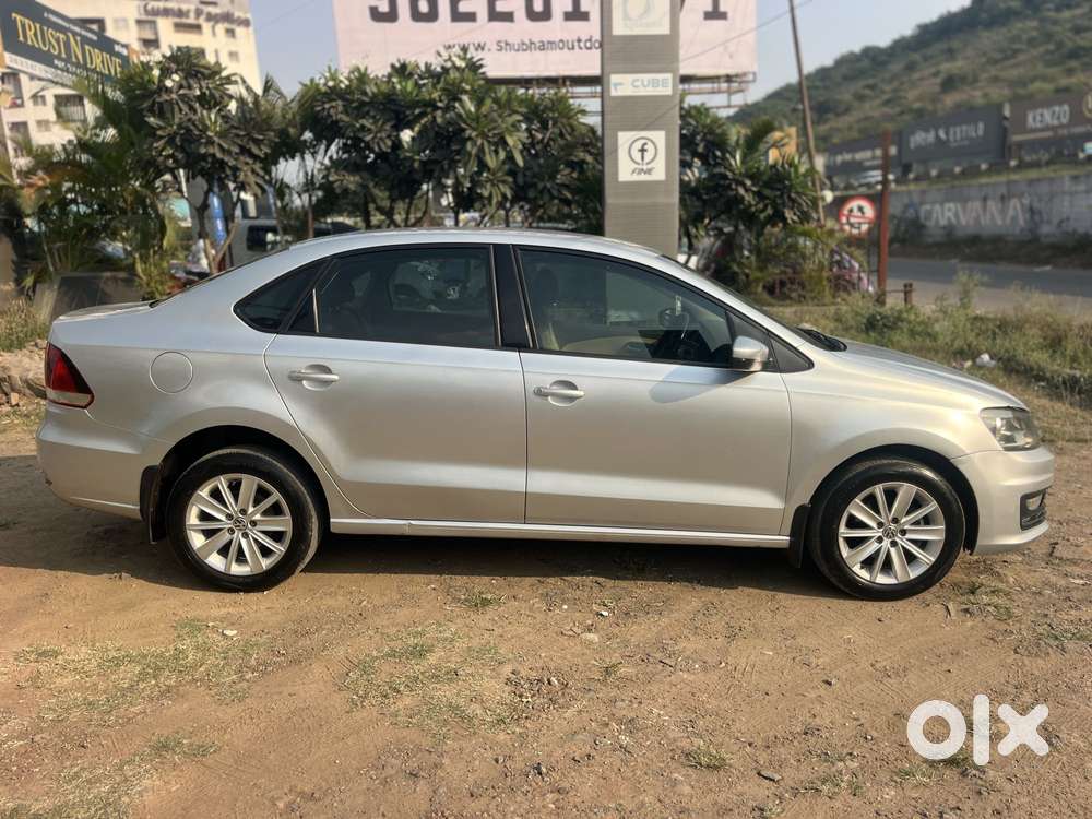 Volkswagen Vento 1.2 Tsi Highline Plus At, 2016, Petrol