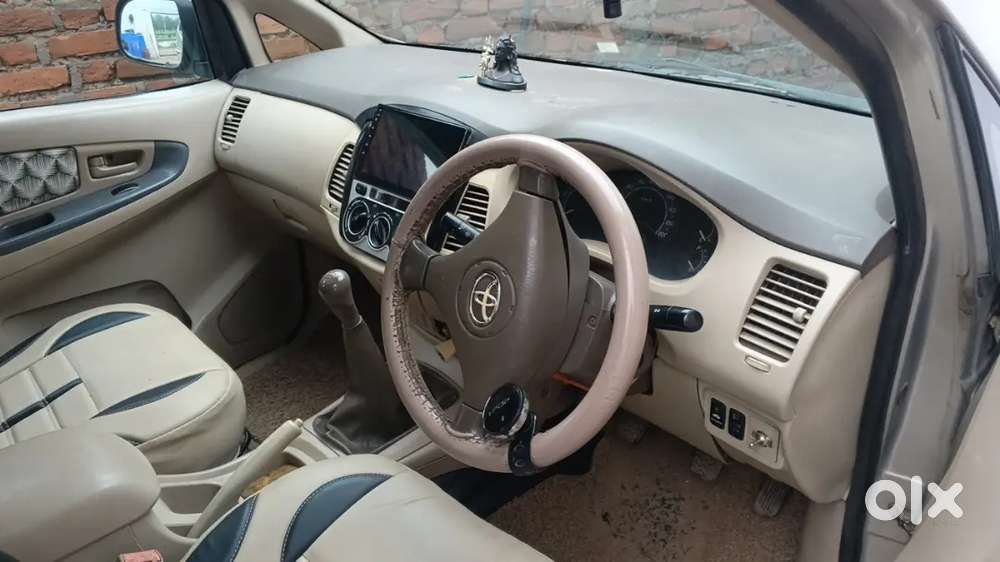 Toyota Innova Hycross 2008 Km Driven