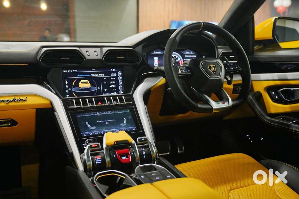 Lamborghini Urus V8, 2018, Petrol