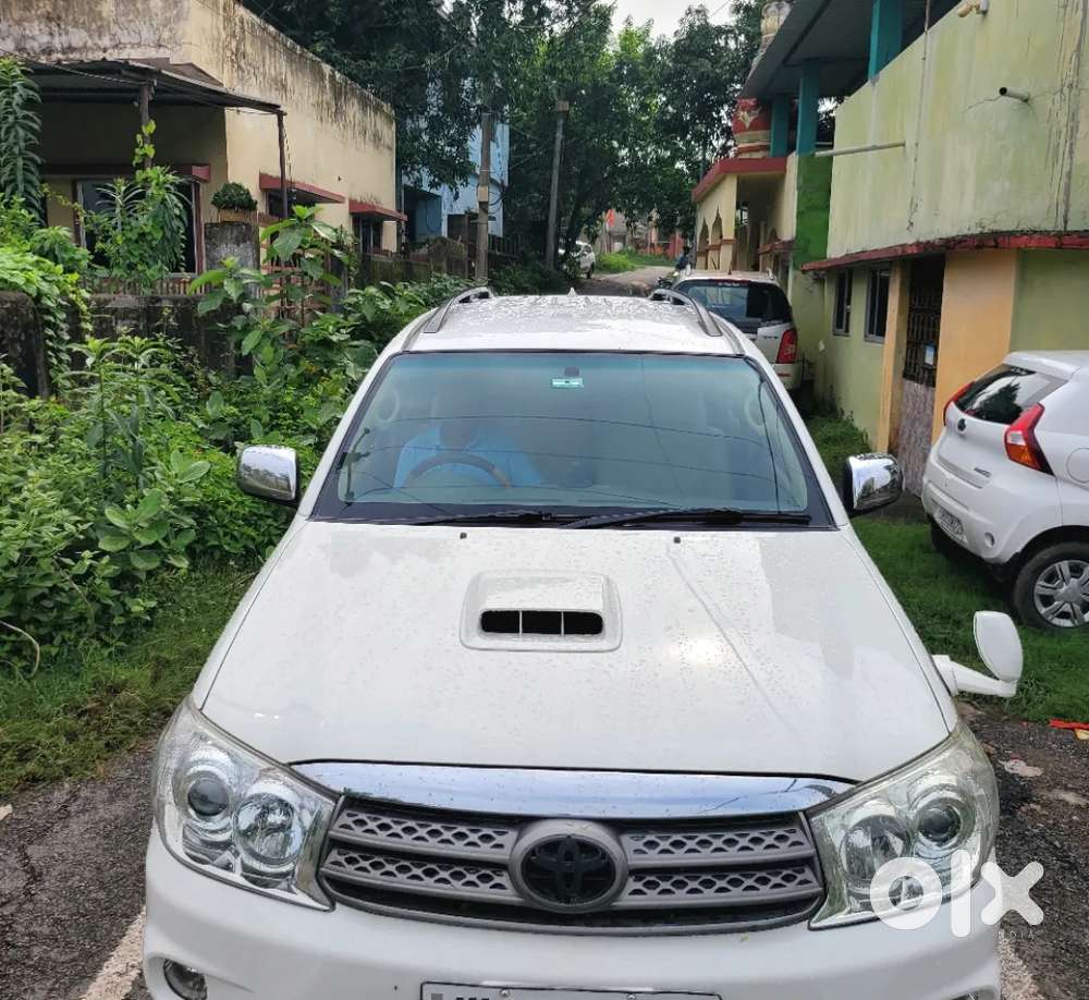 Toyota Fortuner 3.0 4x4 Manual, 2012, Diesel