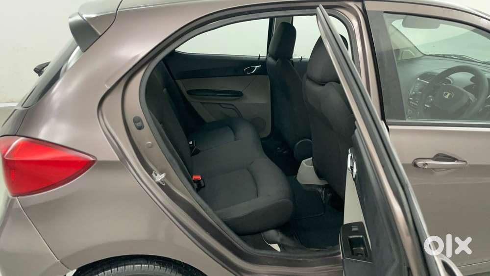 Tata Tiago Xza, 2018, Petrol
