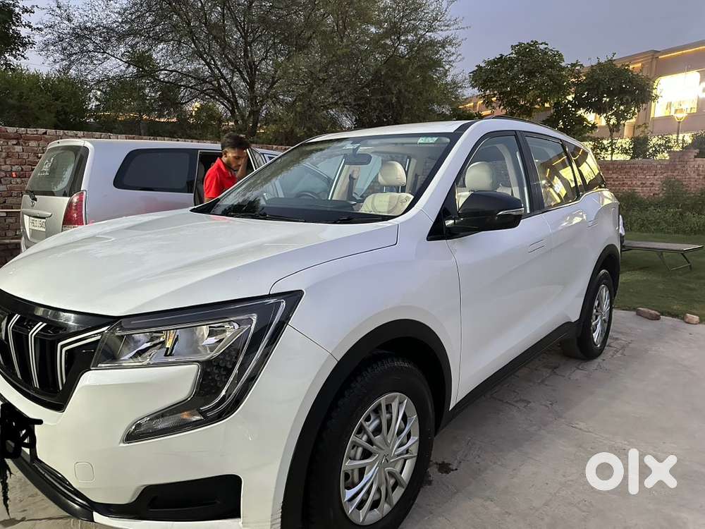Xuv700 With Service Record