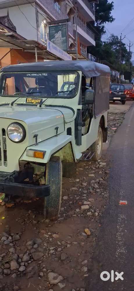Mahindra Jeep 2000 2 Wheel