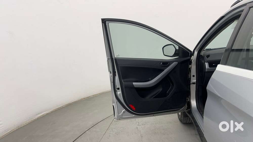 Tata Nexon 1.2 Revotron Xma Amt (s), 2021, Petrol