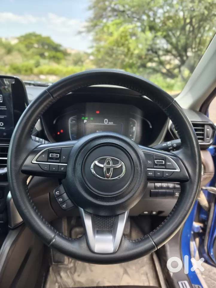 Toyota Urban Cruiser Hyryder 1.5 V Hybrid, 2022, Petrol