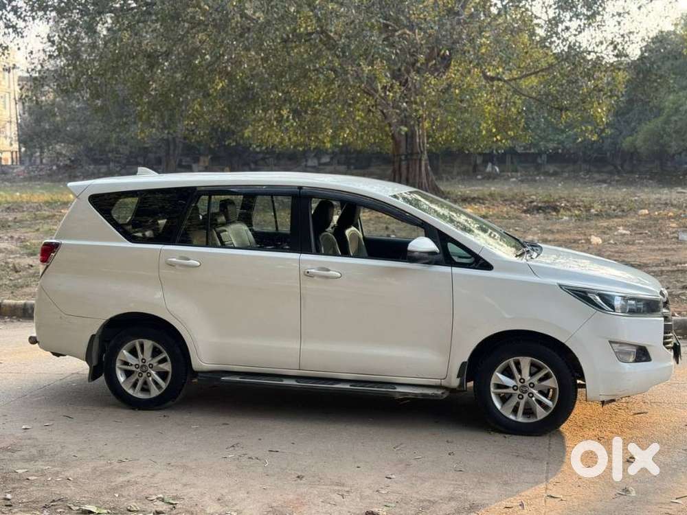 Toyota Innova Crysta 2.7 Gx At 8s, 2019, Diesel