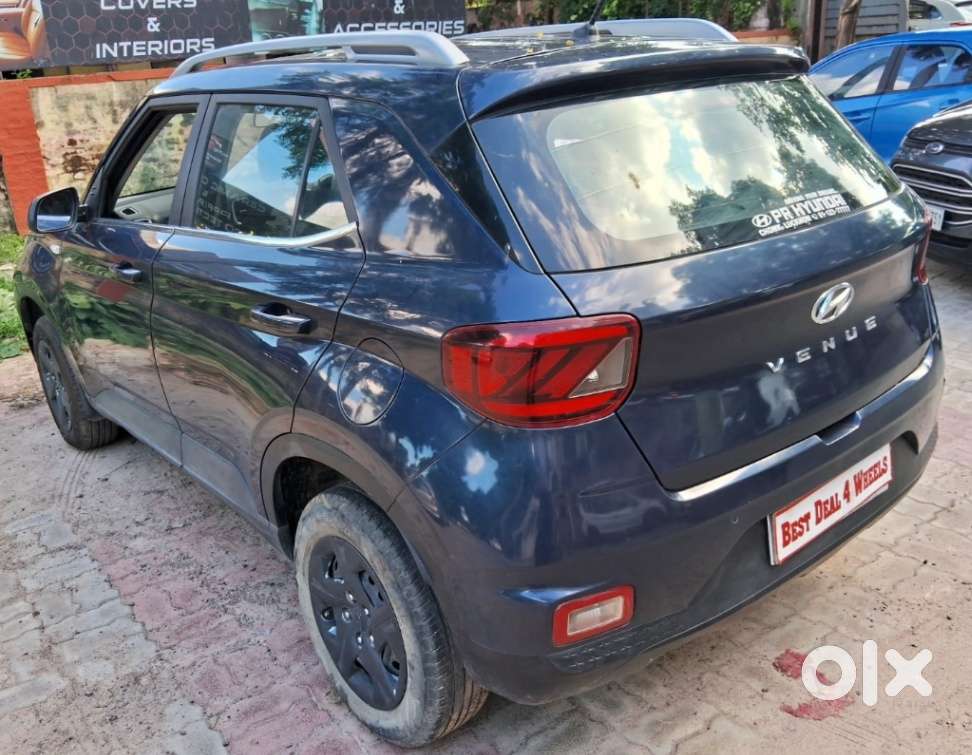 Hyundai Venue S 1.2 Petrol, 2021, Petrol