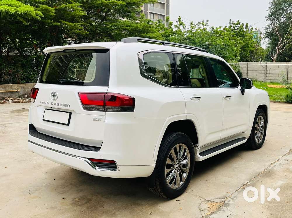 Toyota Land Cruiser 3.3 Zx Diesel, 2023, Diesel