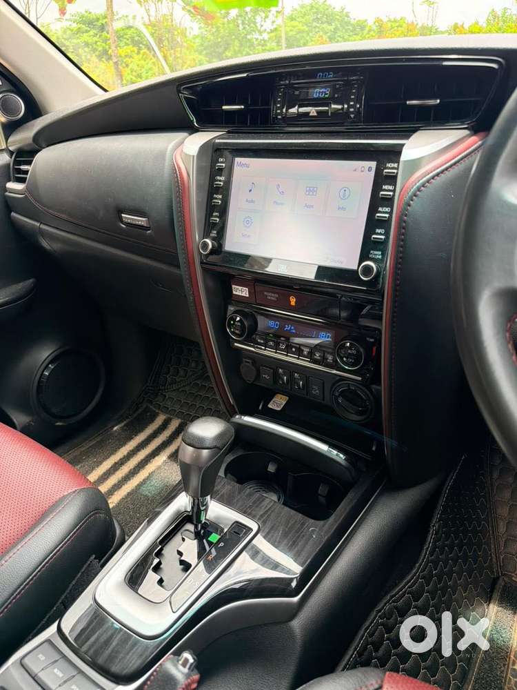 Toyota Fortuner Legender 4x4 At 2.8, 2025, Diesel
