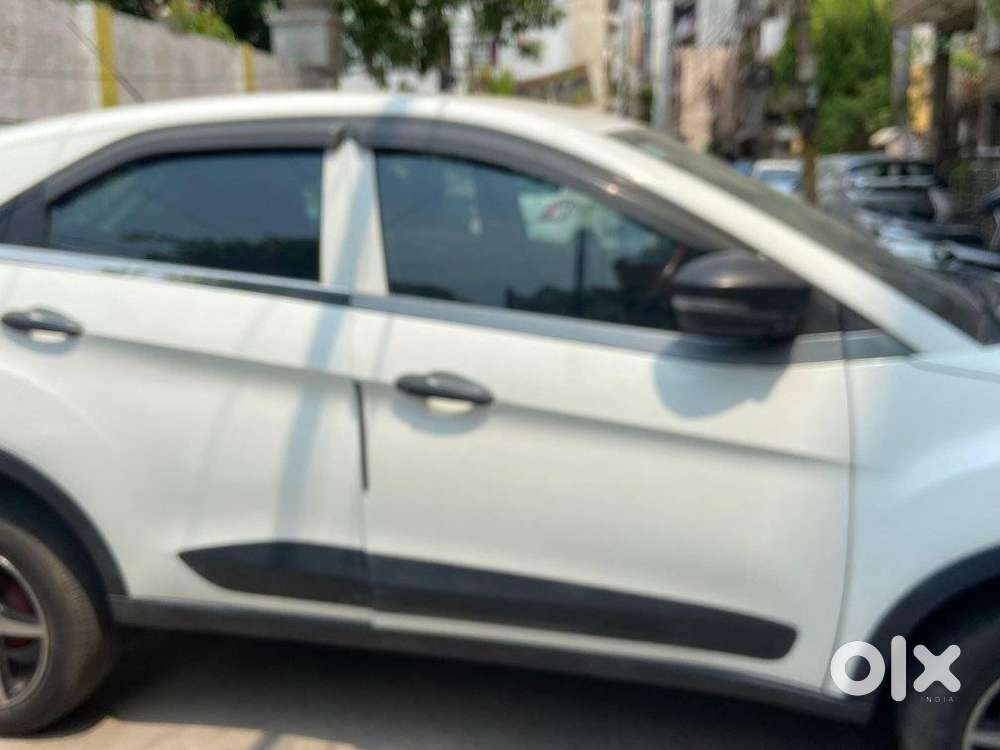 Tata Nexon 1.2 Revotron Xm, 2020, Petrol