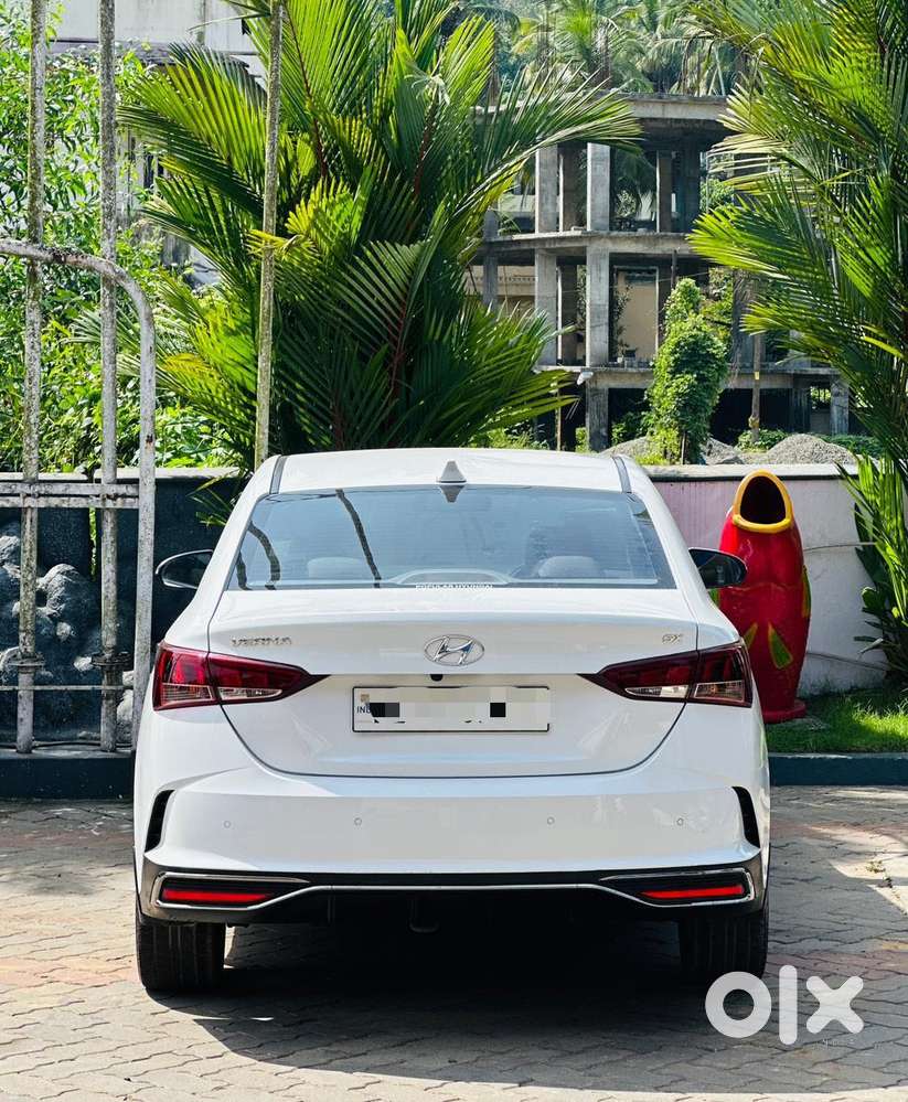 Hyundai Verna 1.5 Sx Diesel At, 2022, Diesel