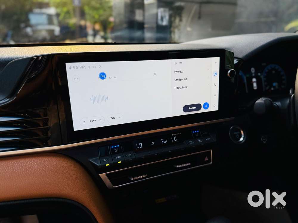 Toyota Camry Hybrid, 2025, Electric