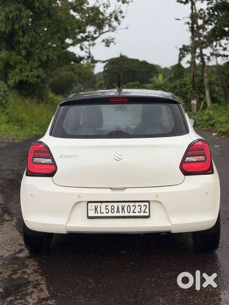 Maruti Suzuki Swift Vxi Optional, 2023, Petrol