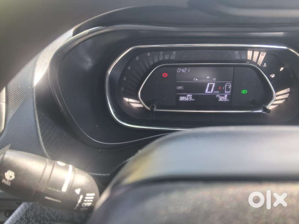 Tata Nexon 1.2 Revotron Xm (s), 2024, Petrol