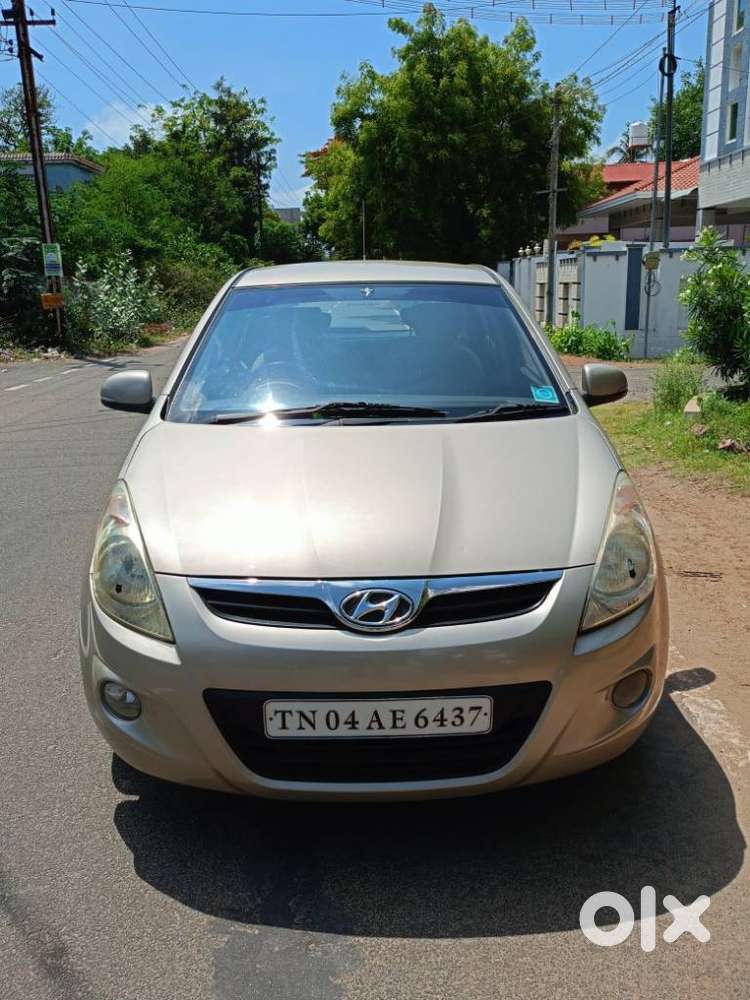 Hyundai I20 2009-2011 Asta, 2010, Petrol