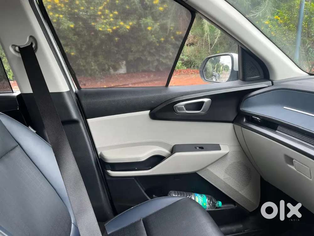 Kia Carens Clavis 2026 Petrol 9200 Km Driven
