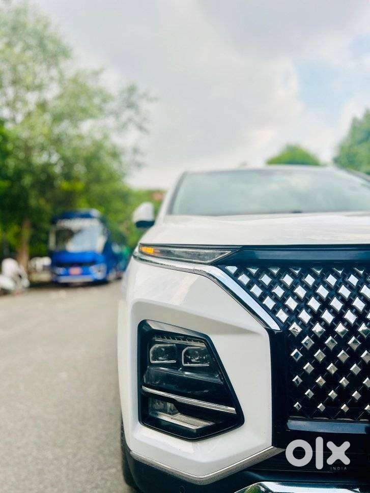 Mg Hector Plus Savvy Pro 1.5 Turbo Petrol Cvt 6 Str, 2023, Petrol