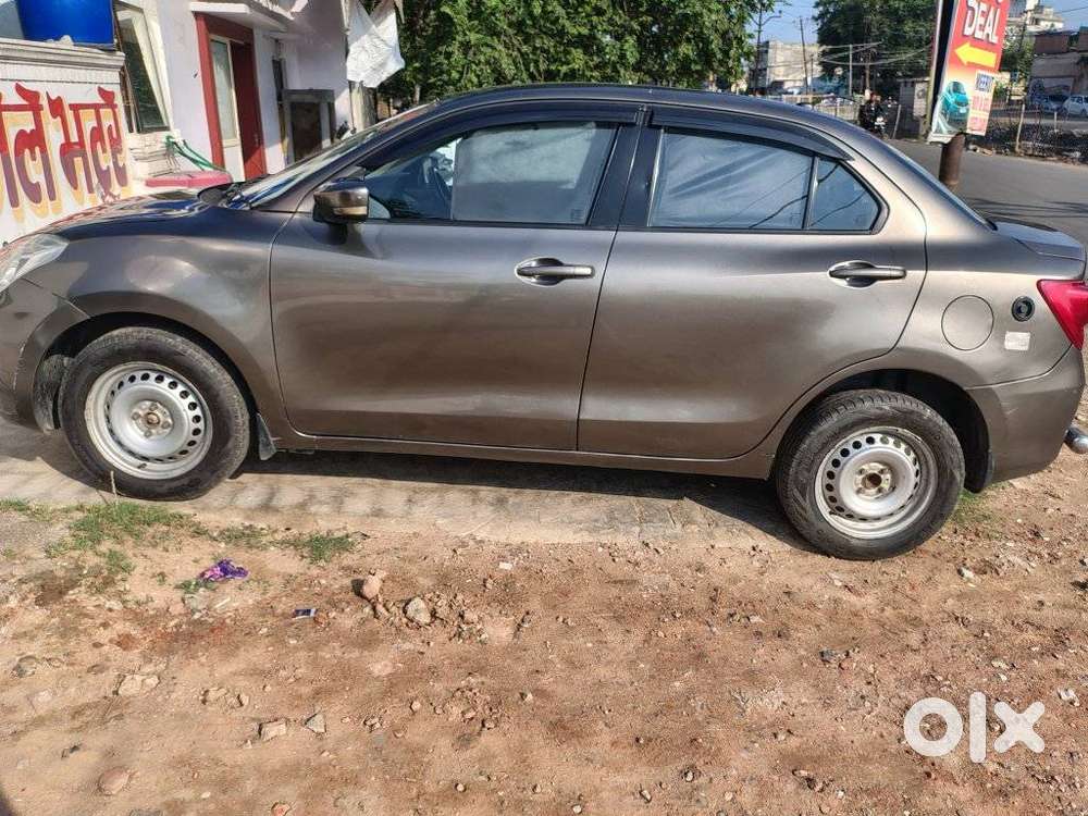 Maruti Suzuki Swift Dzire 1.3 Vxi, 2022, Cng & Hybrids