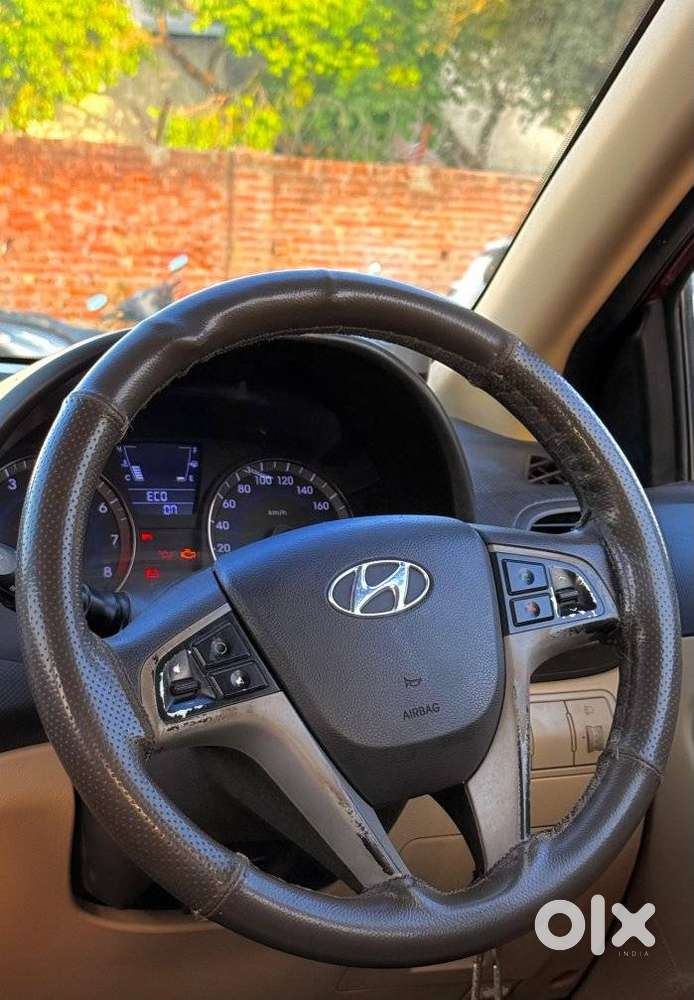 Hyundai Verna Sx 1.5 Petrol Ivt, 2014, Petrol