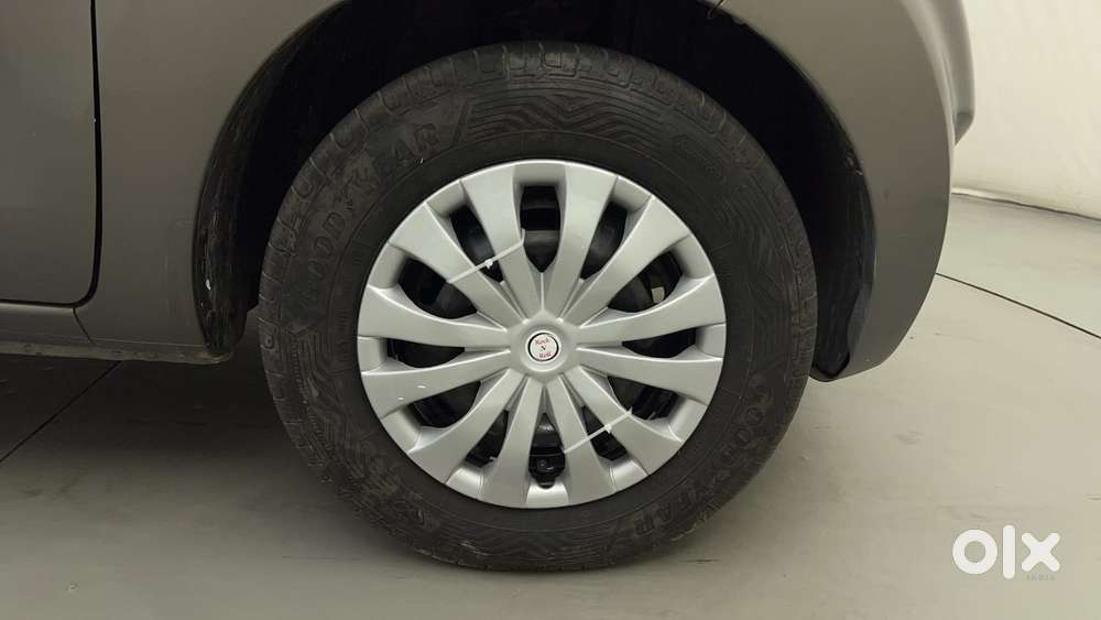 Datsun Redigo T Option, 2016, Petrol