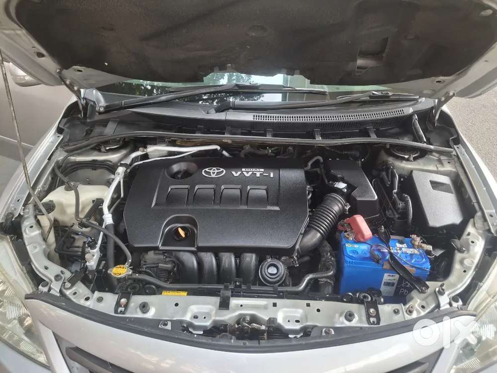 Corolla Altis J
2012,(model,march)
2nd Owner 
Petrol
Km=98,000