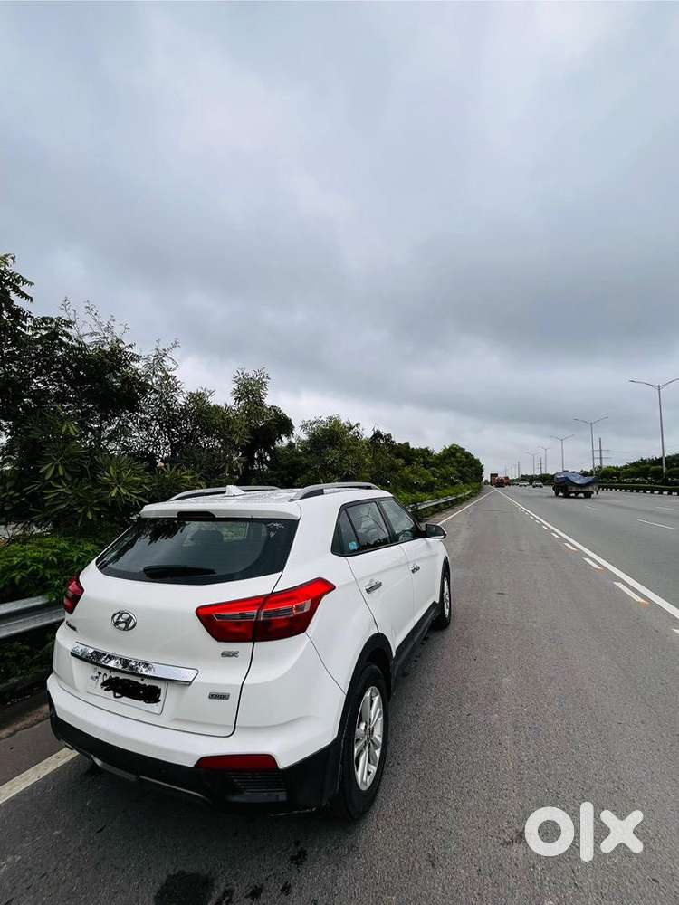 Hyundai Creta 2016 Diesel Showroom Service Maintained