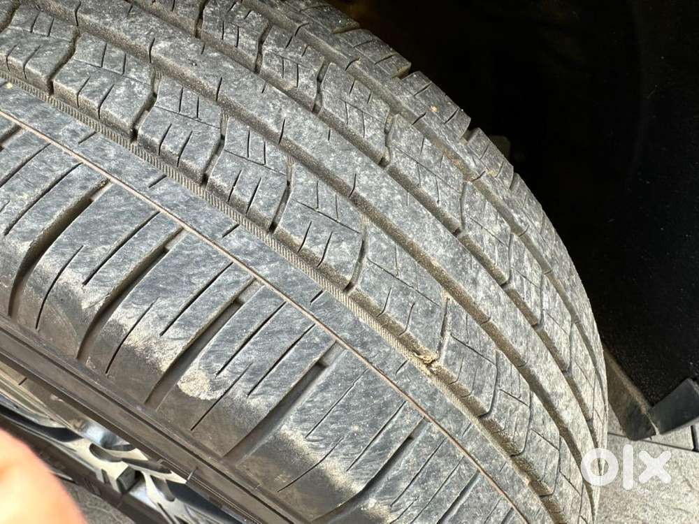 2022 Xuv700 Ax7 L Diesel At  Pristine White Interiors  New Tires