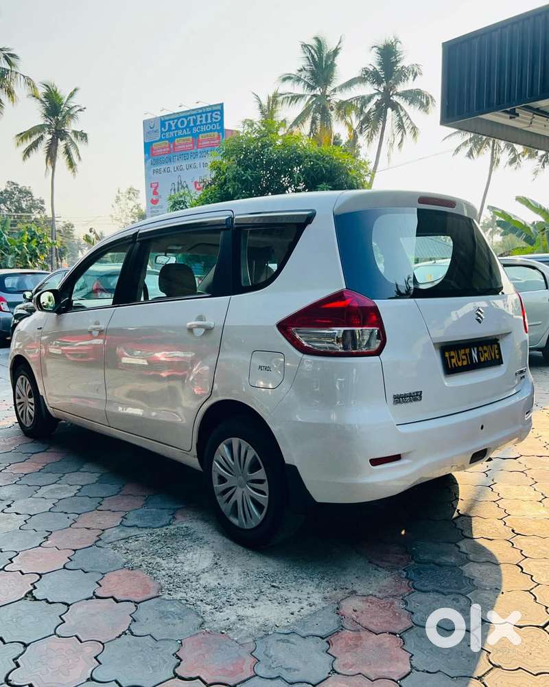 Maruti Suzuki Ertiga 2012-2015 Vxi, 2014, Petrol