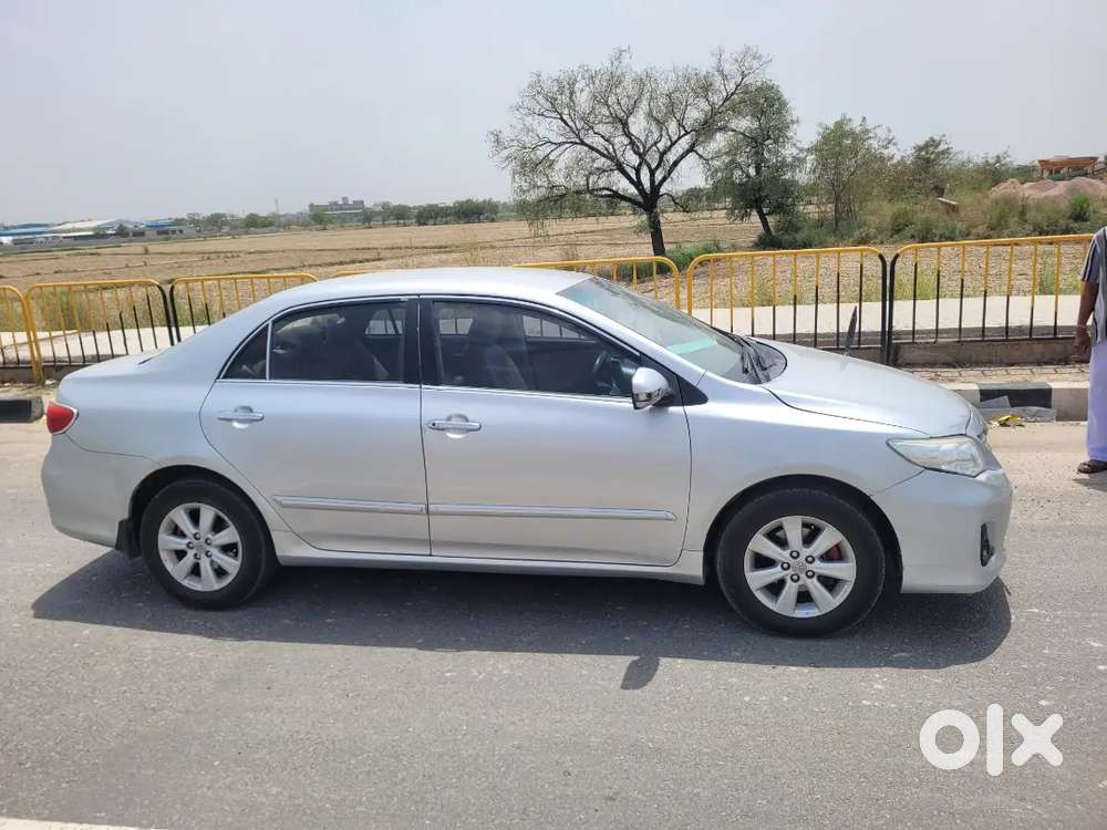 Toyota Corolla Altis 2012 Petrol 107500 Km Driven
