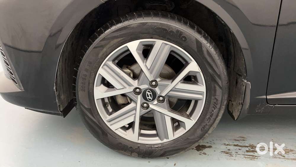 Hyundai Verna Sx 1.5 Petrol Ivt, 2023, Petrol