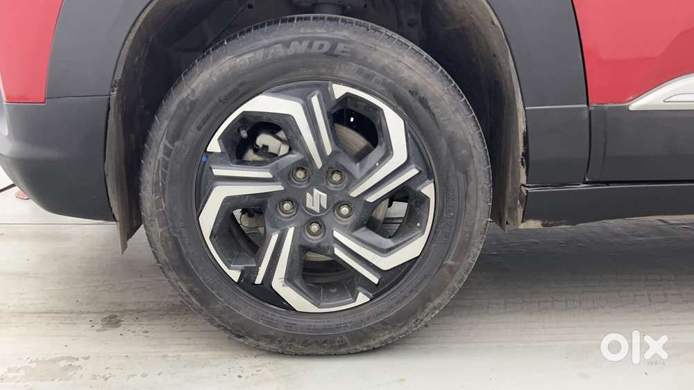 Maruti Suzuki Vitara Brezza 1.5 Zxi Plus At Dual Tone, 2022, Petrol