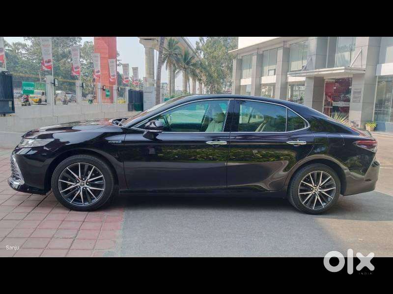 Toyota Camry Hybrid, 2022, Petrol